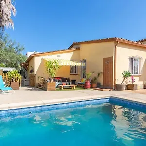 Hébergement de vacances S46-casa De Vacaciones Climatizada Con Piscina, En El Centro Junto Al Mar, Barbacoa Y Wiifi, Empuriabrava